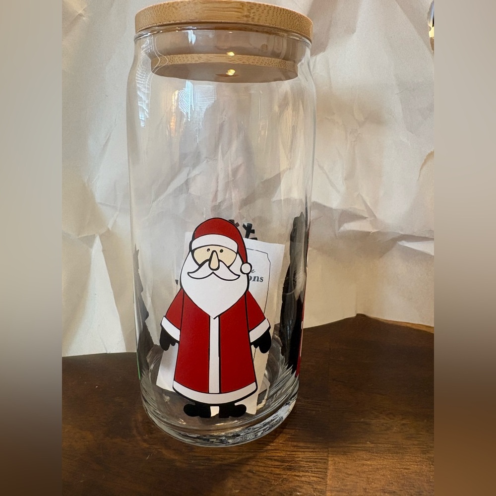 Santa Claus Glass Cup w/ bamboo lid & straw